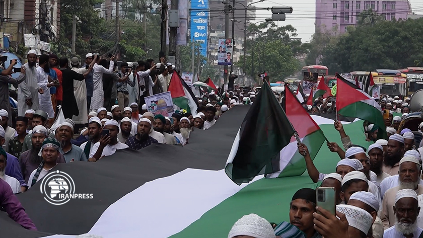 Bangladeshi Muslims march in support of Gaza