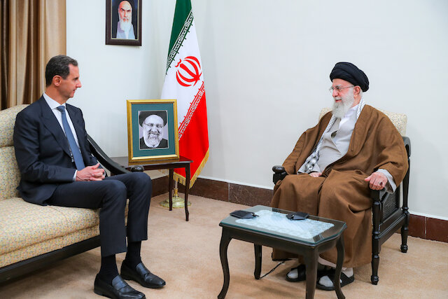 Imam Khamenei: Resistance is Syria’s prominent character & this important feature must be protected