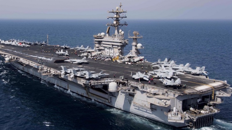 Jemen greift US-Flugzeugträger USS Eisenhower im Roten Meer an