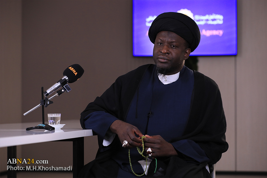 مدرسة الامام الخميني (ره) هي مدرسة أهل البيت (ع) / الشيء المشهور في مالي وبوركينا فاسو هو تشيع رئيس جمهورية مالي 