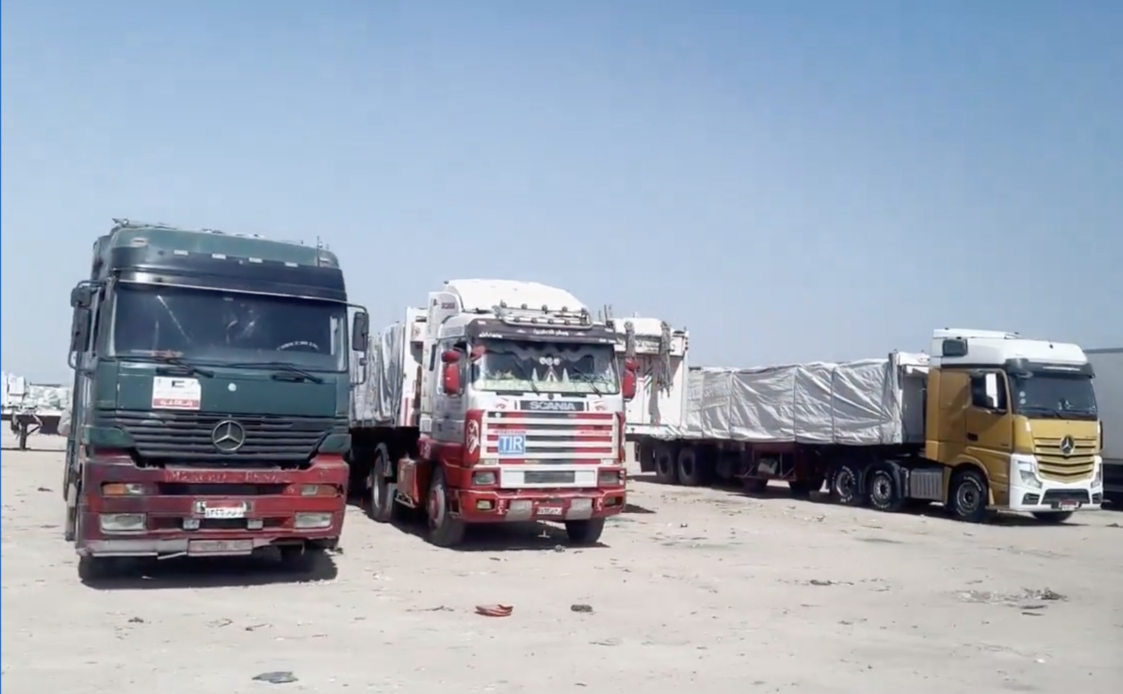 EU: 2,000 trucks carrying Gaza aid stuck on Rafah border