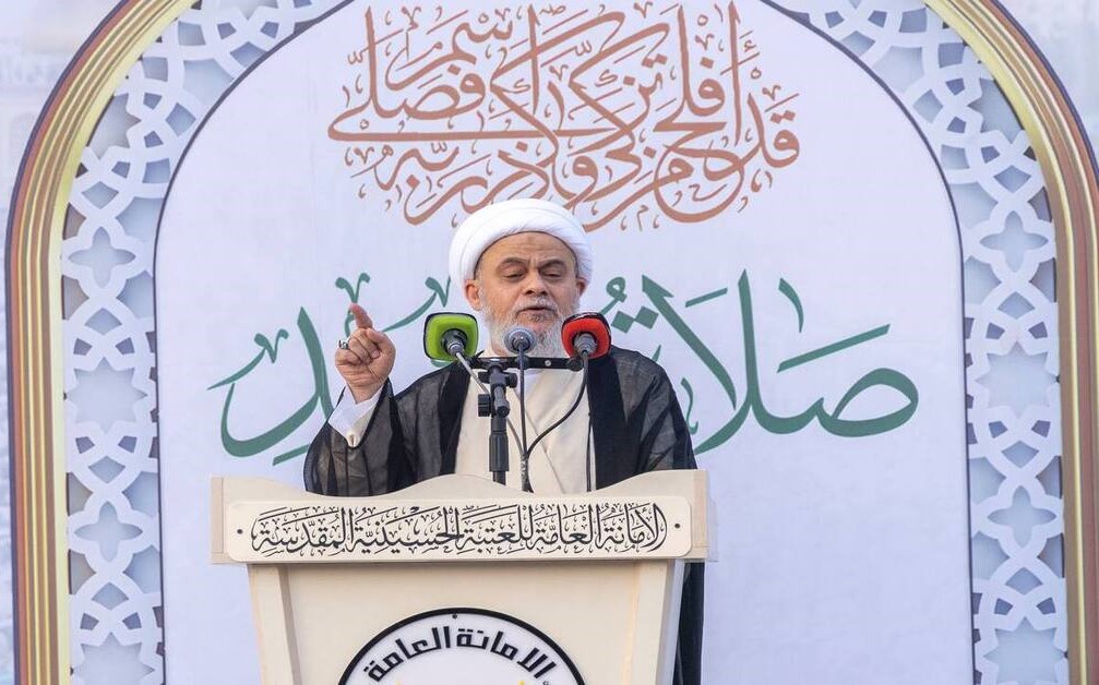 خطيب صلاة العيد في كربلاء: الصلاة هي سلاحنا لمحاربة الاعداء الذين يريدون تحت عنوان الحرية والعولمة استباحة اذواقنا وآدابنا وساحاتنا وطاعاتنا وقاداتنا وكل ما نفتخر به