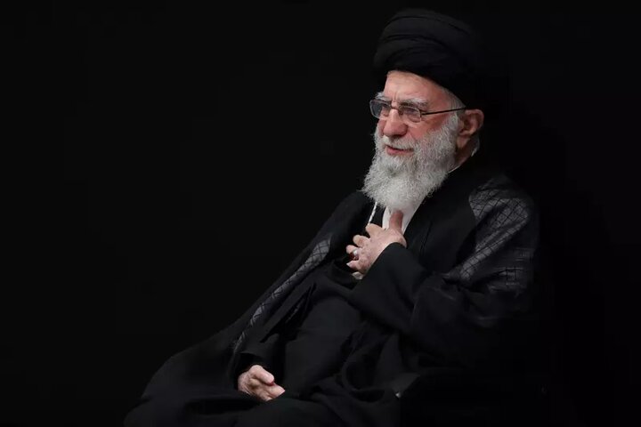 مسؤولون قضائيون يجتمعون مع قائد الثورة يوم غد