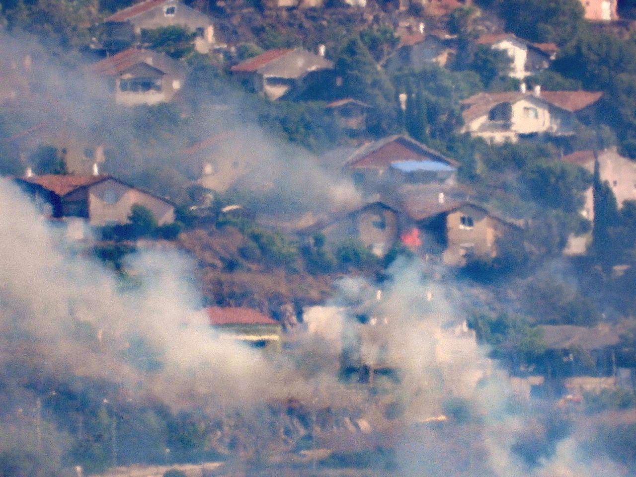 Sinunog ng mga Hezbollah missiles ang mga gusali sa Al-Metula, iniwang patay o nasugatan ang mga sundalong Zionista