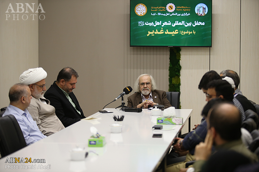 انعقاد ملتقى شعر أهل البيت عليهم السلام الدولي في وكالة أبنا/ الشاعر الإيراني مجاهدي: غدا شعرُ أهل البيت (ع) من شتلةٍ شجرةً قويةً