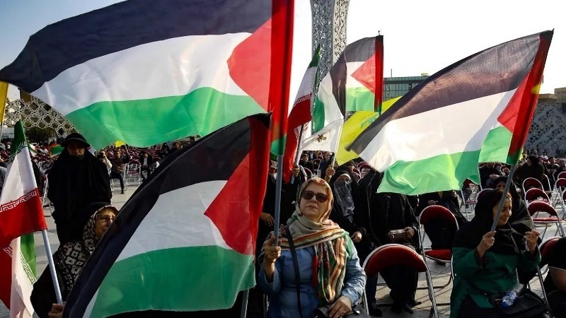 Warga Tehran Tuan Rumah Keluarga Syuhada Gaza