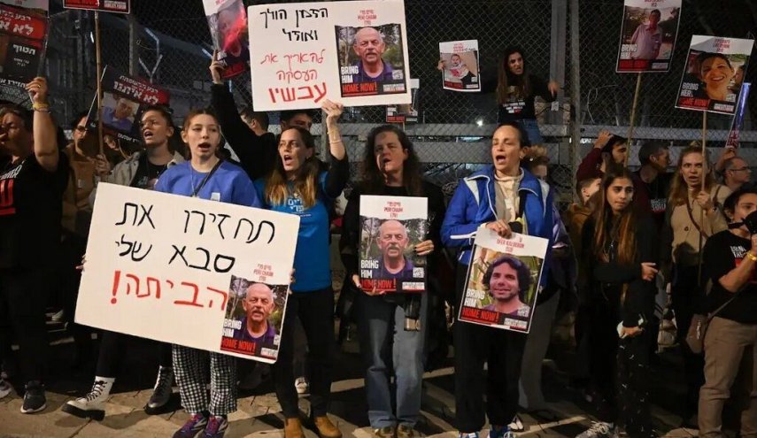 أنباء عن موافقة تل أبيب على استلام 33 محتجزا 'أحياء أو قتلى'