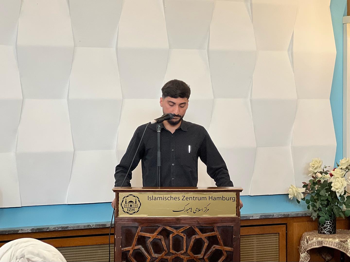 تقرير مصور/ مراسيم ذكرى رحيل الإمام الخميني (ره) في المركز الإسلامي بمدينة هامبورغ