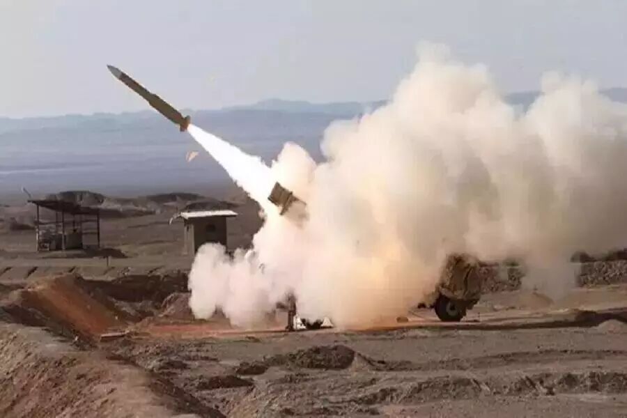 Hezbollah hits Zionist targets with missile, artillery shell