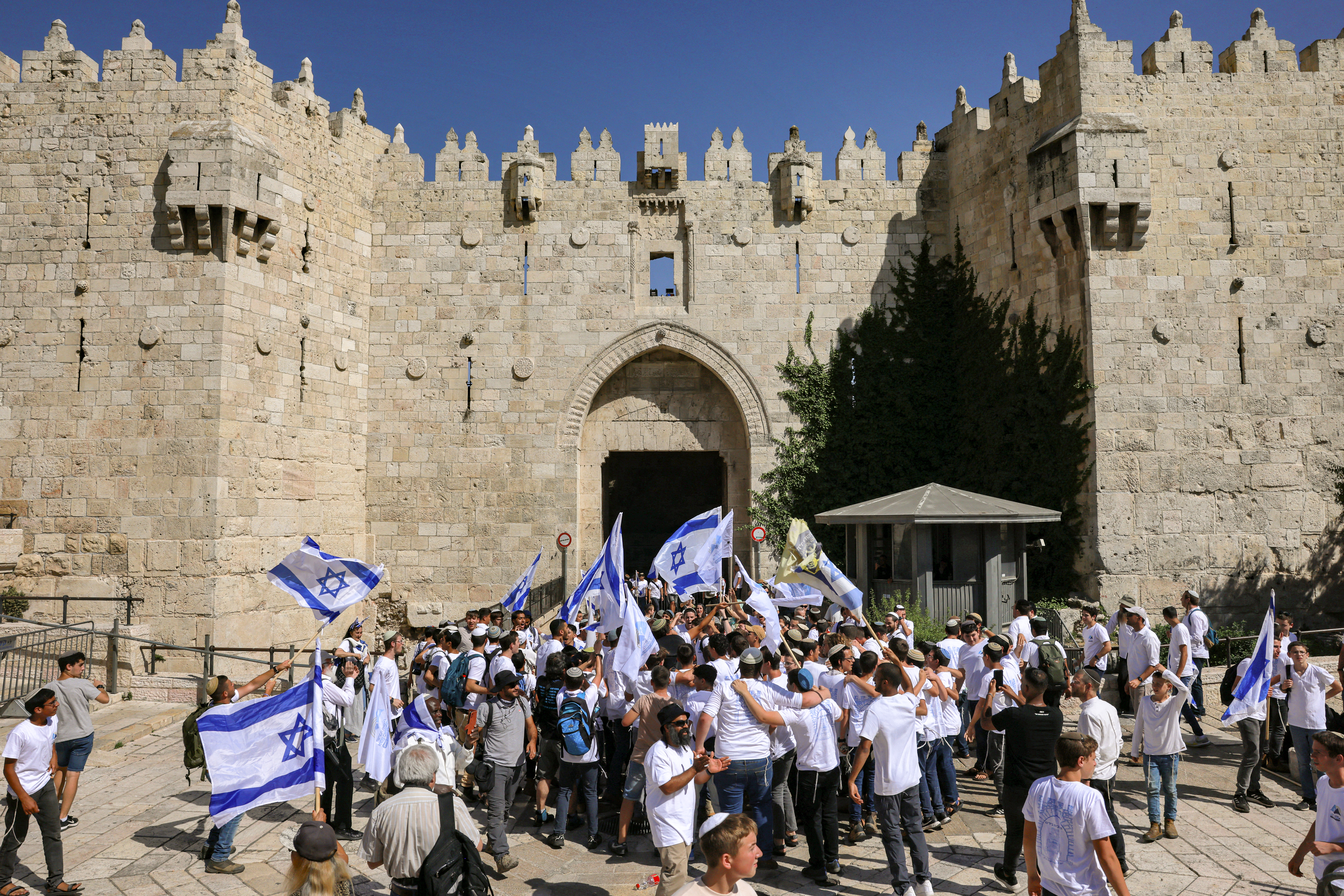 Thousands of colonists storm Al-Aqsa mosque courtyards to mark the so-called Israel's reunification of Al-Quds