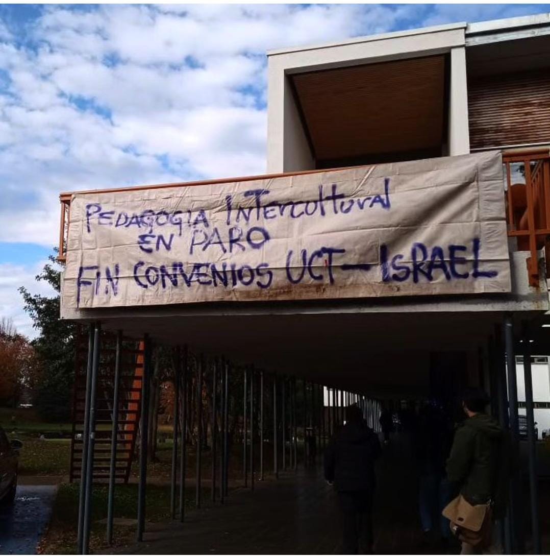 Velatón por el pueblo palestino en la Universidad Católica de Temuco