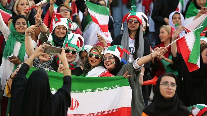 Perché l’Occidente racconta grandi bugie sulle donne iraniane?