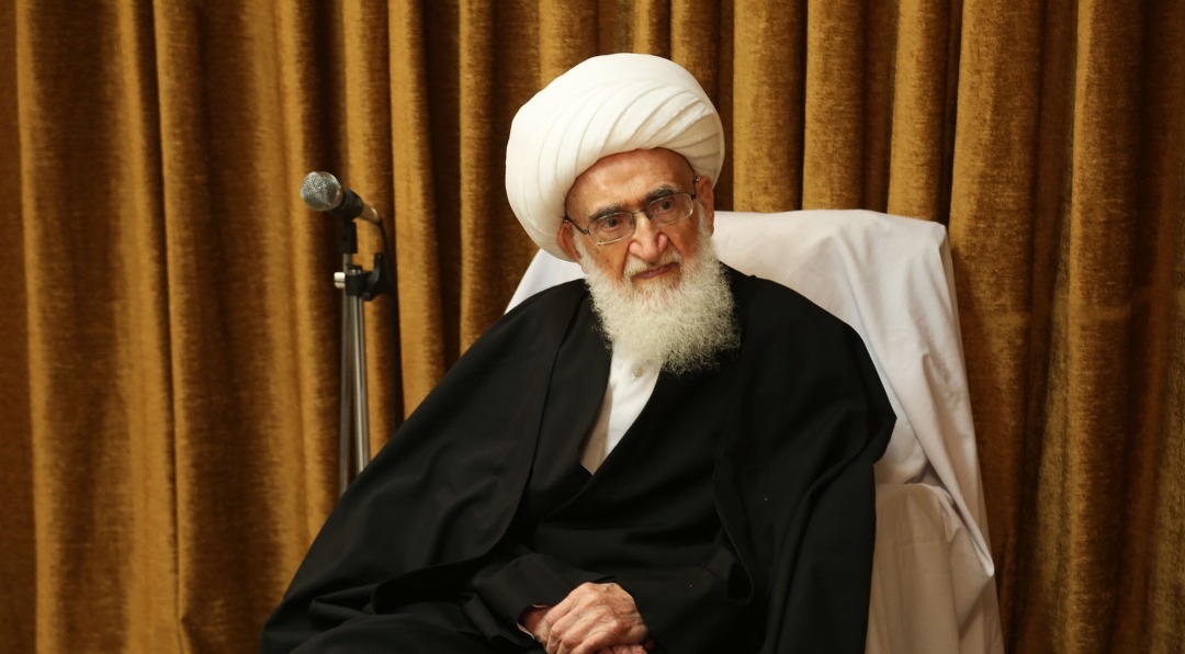 Haram Hukumnya Melemahkan Revolusi/Wajib Memilih Presiden yang Meneruskan Jalan Imam Khomeini