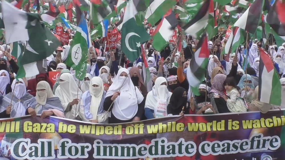Video: Pakistani people hold 'Gaza March' in support of Palestine