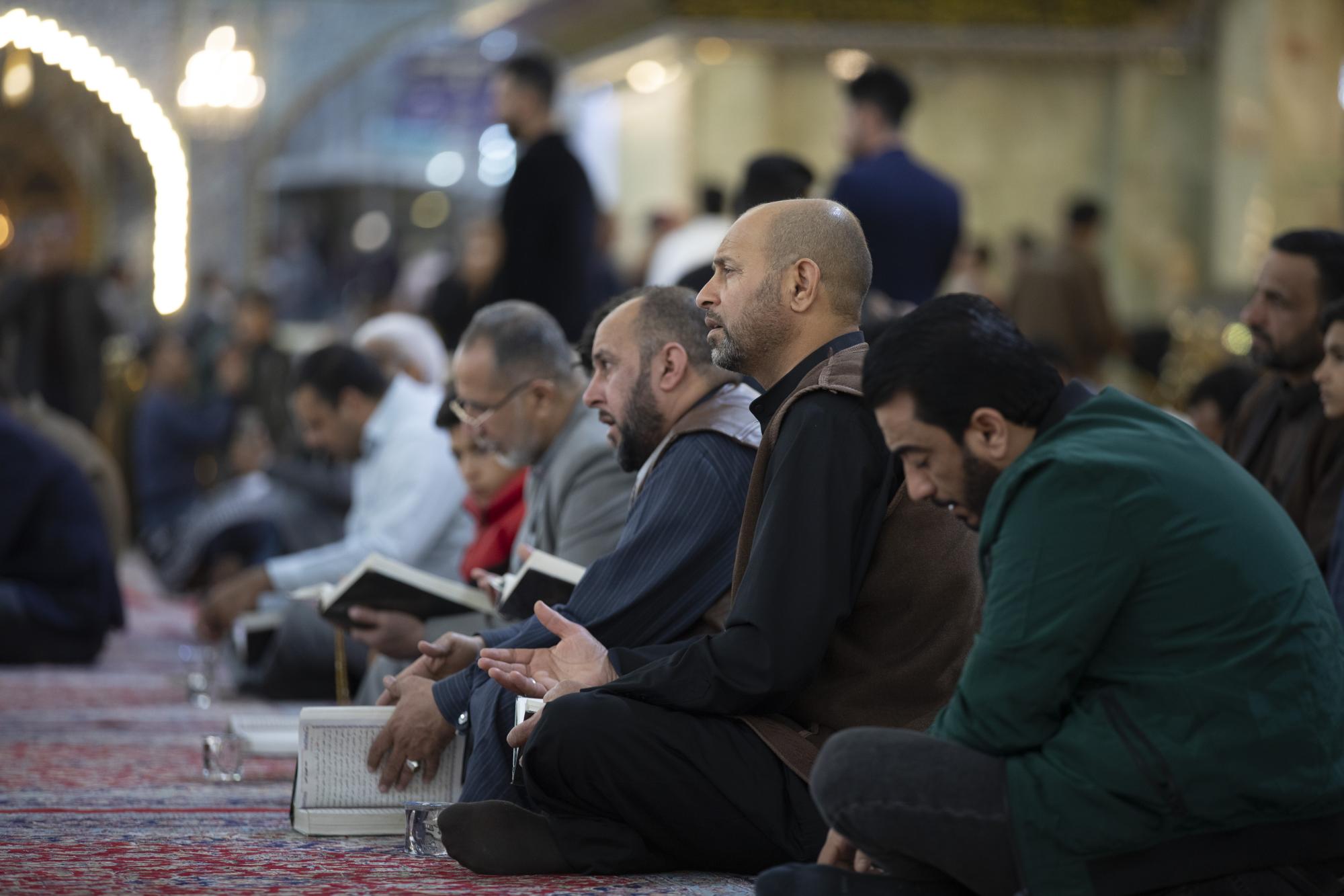 Al-Abbas shrine begins Ramadan month with a collective reading of Dua al-Jawshan al-Kabeer