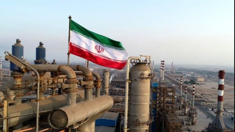 Сохранение третьей позиции Ирана среди производителей нефти ОПЕК