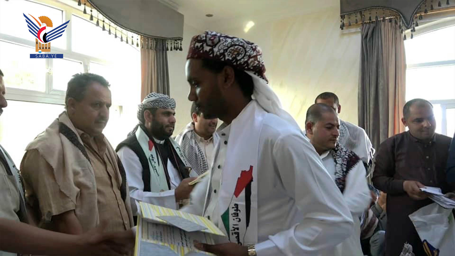 تنظيم حفل تكريمي لـ 71 خريجاً من حفظة القرآن الكريم بمناسبة شهر رمضان المبارك في تعز اليمنية