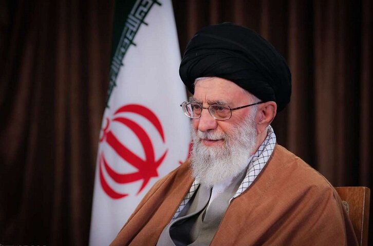 Imam Khamenei donates 20bn rials to help release prisoners