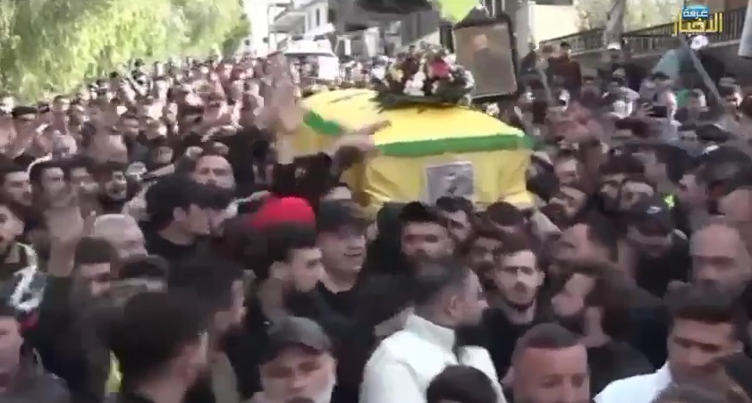 Pag-libing kay martir Muhammad Ibrahim Al-Zein sa kanyang katimugang bayan ng Shahhour