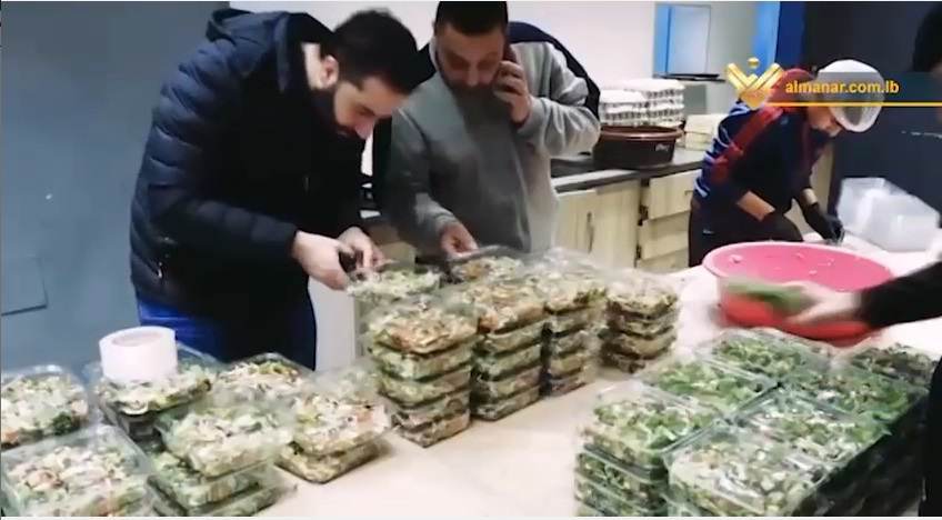 فيديو | مطابخ رمضانية في بلدات منطقة جبل عامل الأولى في لبنان تجهز وجبات افطار للفقراء والنازحين