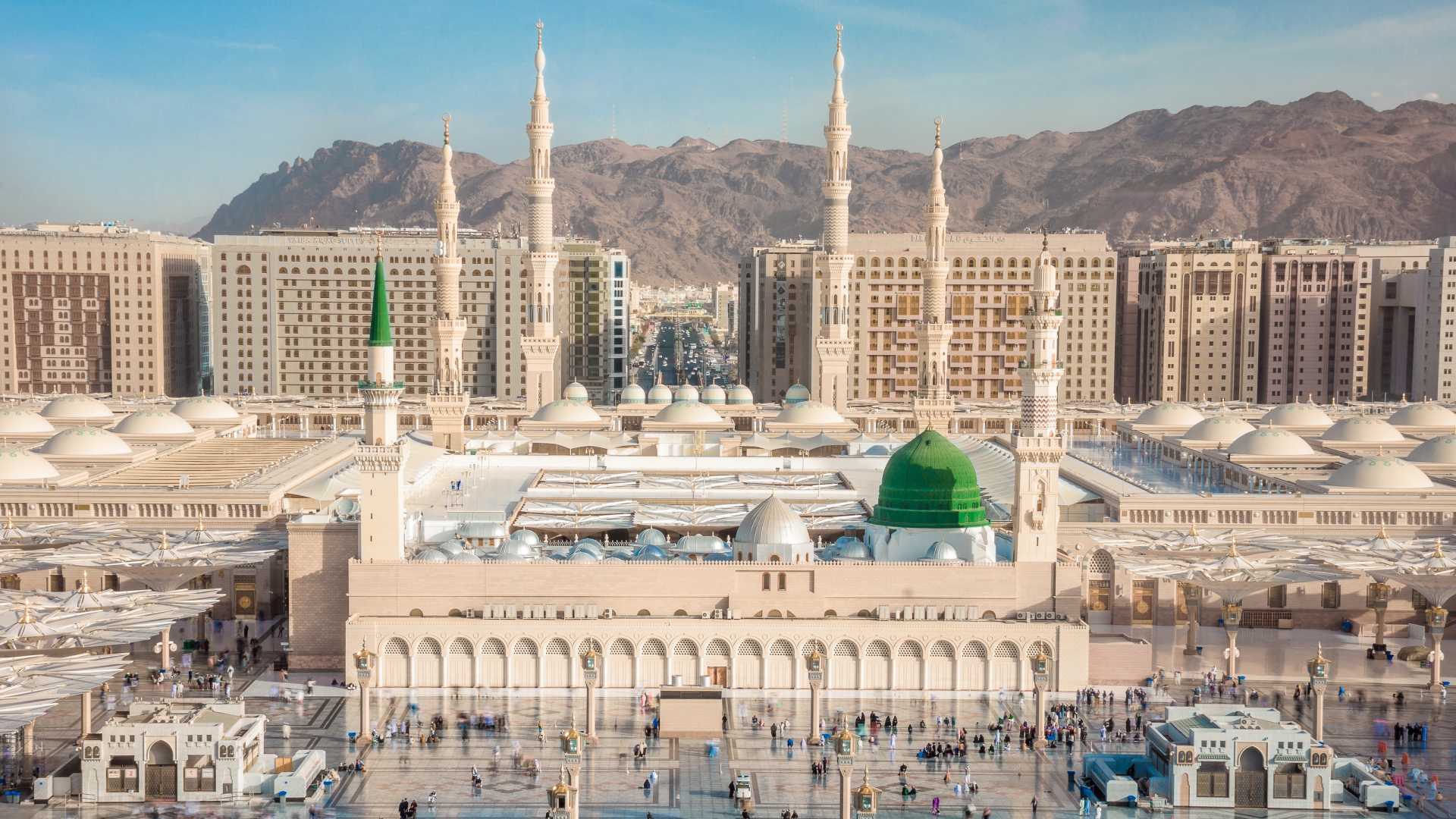  Prophet's Mosque in Medina draws 15 million in first half of Ramadan month