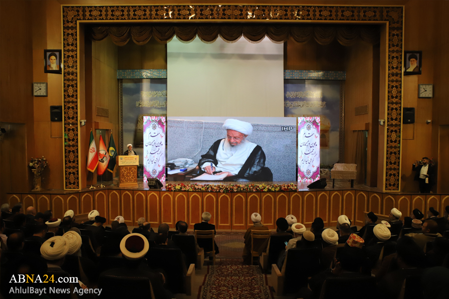 Ayatollah Makarem Shirazi underlines learning about goals of Imam Hussein’s uprising