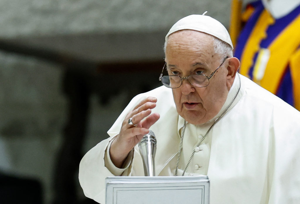 Pope Francis calls for cease-fire in Gaza: "Enough, please!"