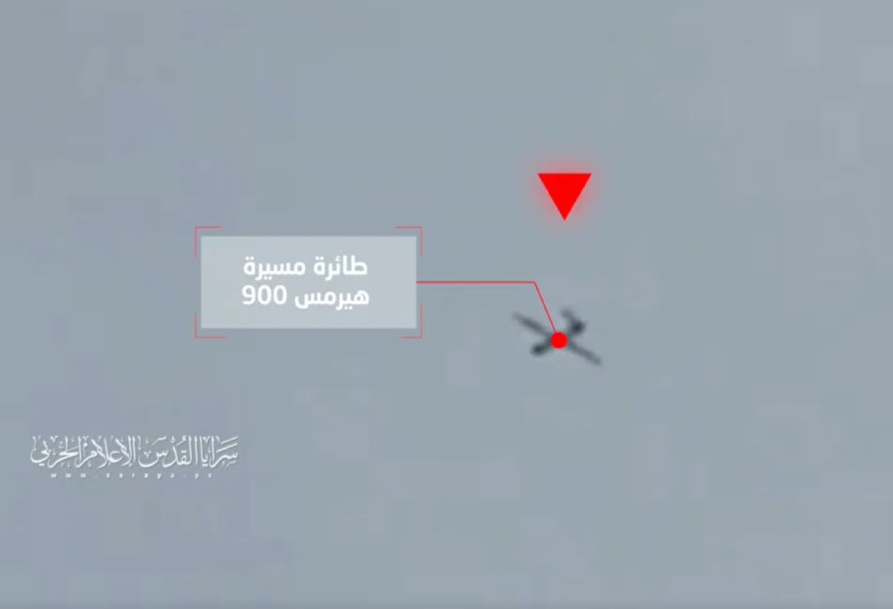 فيديو | مشاهد من استهداف الطائرات العدو الصهيوني المسيرة والسيطرة عليها