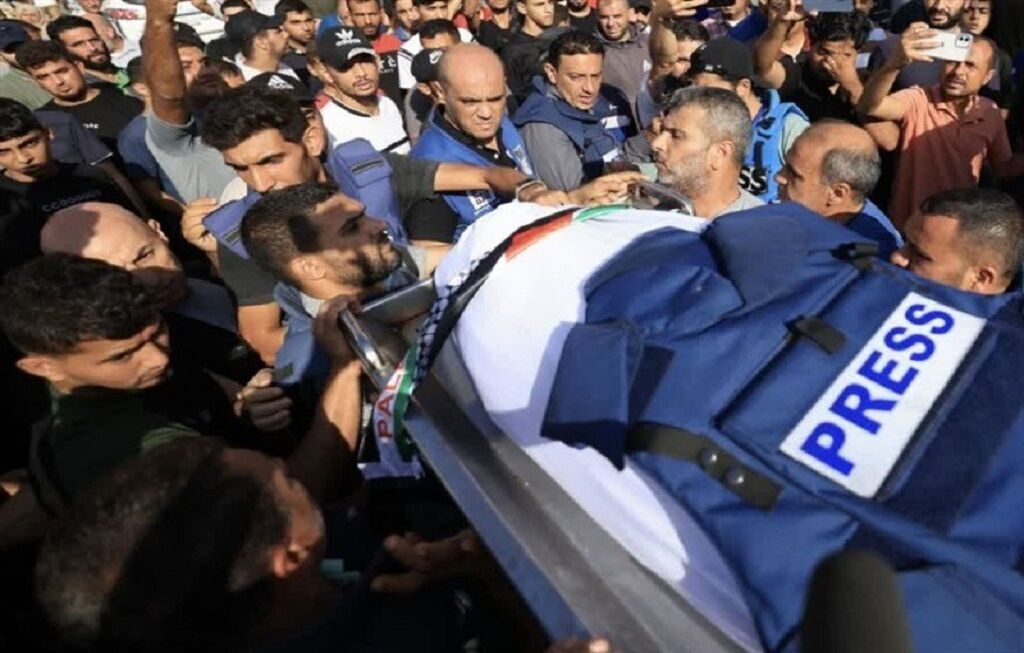 Zionist regime kills another Palestinian journalist