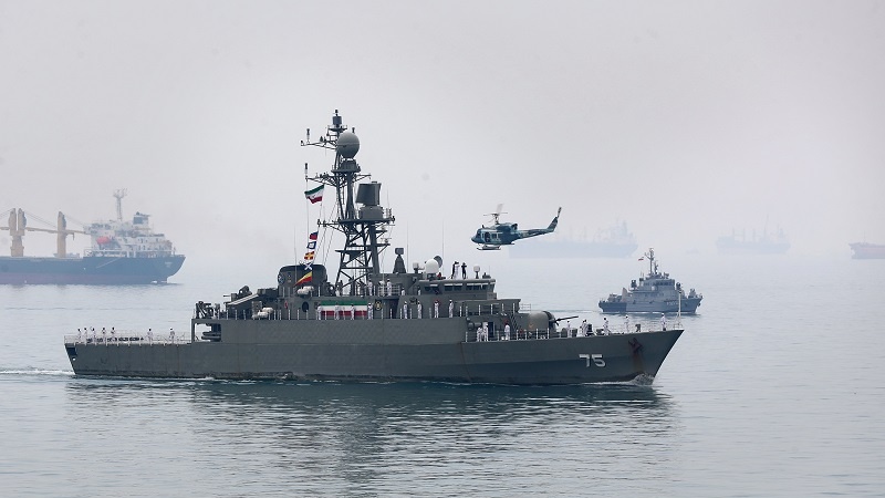 イラン海軍が米石油タンカーを拿捕