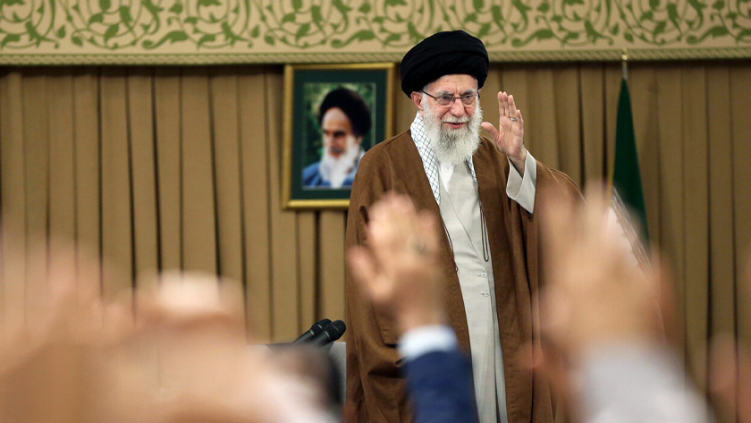  Imam Khamenei receives Iranian teachers