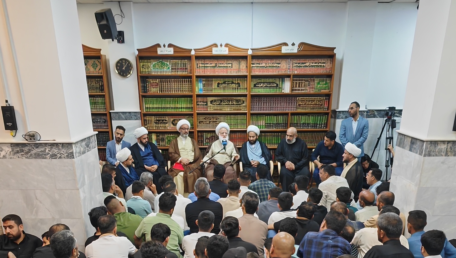 آية الله اليعقوبي يدعو لتنظيم الصفوف وتوحيدها ونبذ الفرقة ومواجهة التحديات 