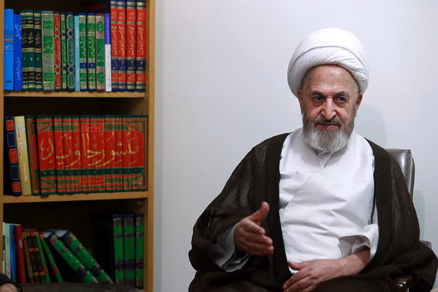 آیت‌الله سبحانی: یکی از ویژگی‌های جانشینان دوازده‌گانه، «عزت‌بخشی آنان به اسلام» است