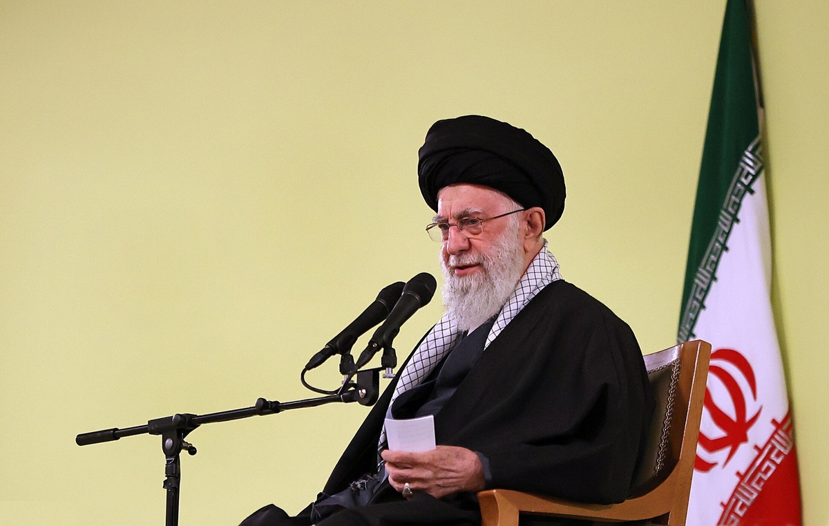 Imam Khamenei: General Zahedi's martyrdom brought about valuable outcomes