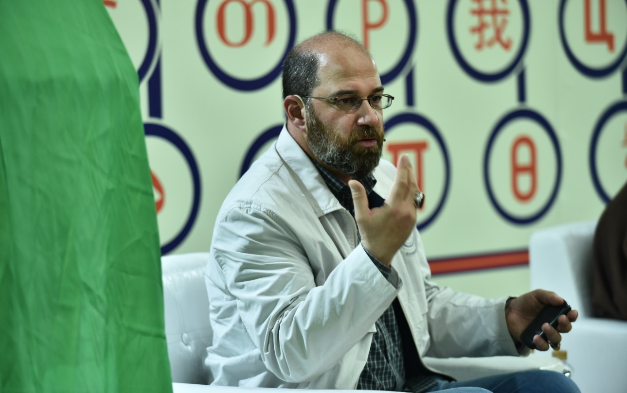 Argentinian missionary: Foreign clerics became Shia by reading books, not by Hollywood movies!