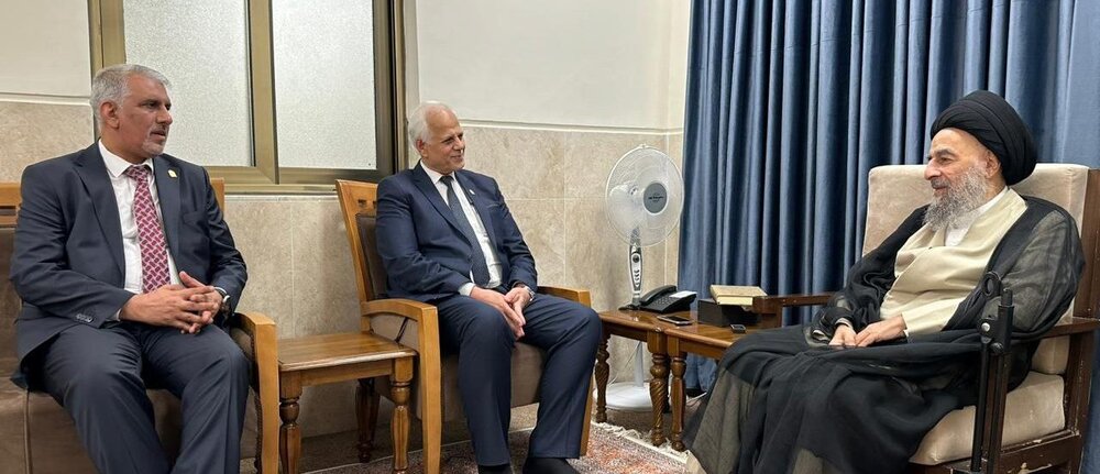آیة الله المدرسي يدعو إلى النهوض بالواقع التعليمي في العراق