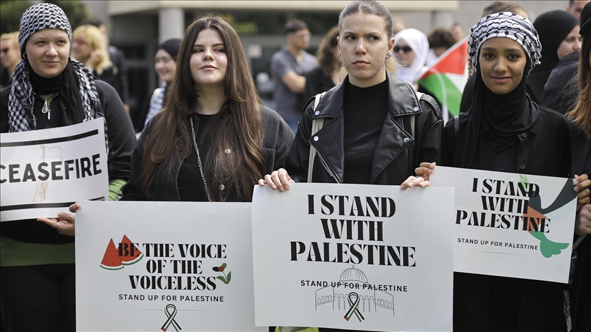 Mga Bosniana estudyante sa unibersidad ng Bosnian ay sumali sa mga protesta laban sa pag-atake ng Israel sa Gaza