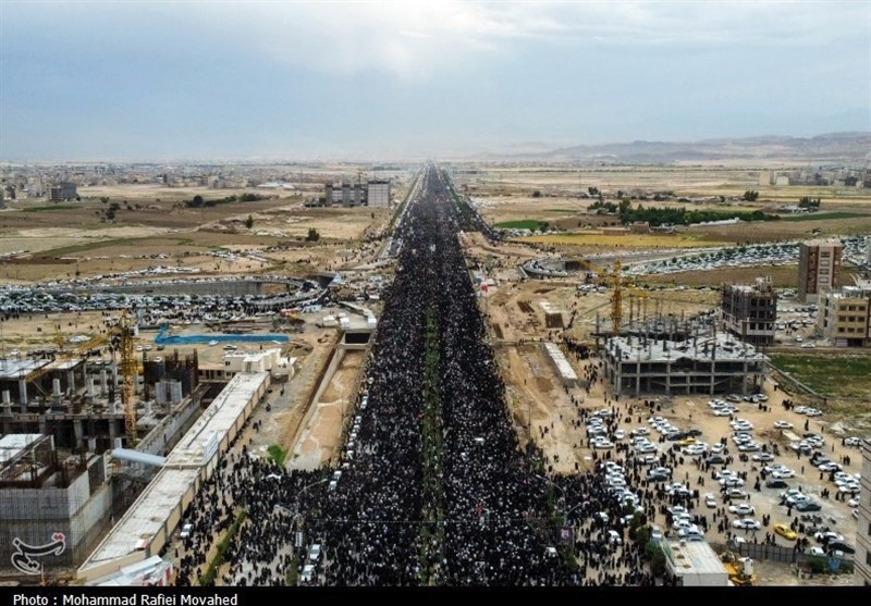 Nakon Tabriza, ogroman broj ljudi ispratio Raisija i ostale šehide u Komu