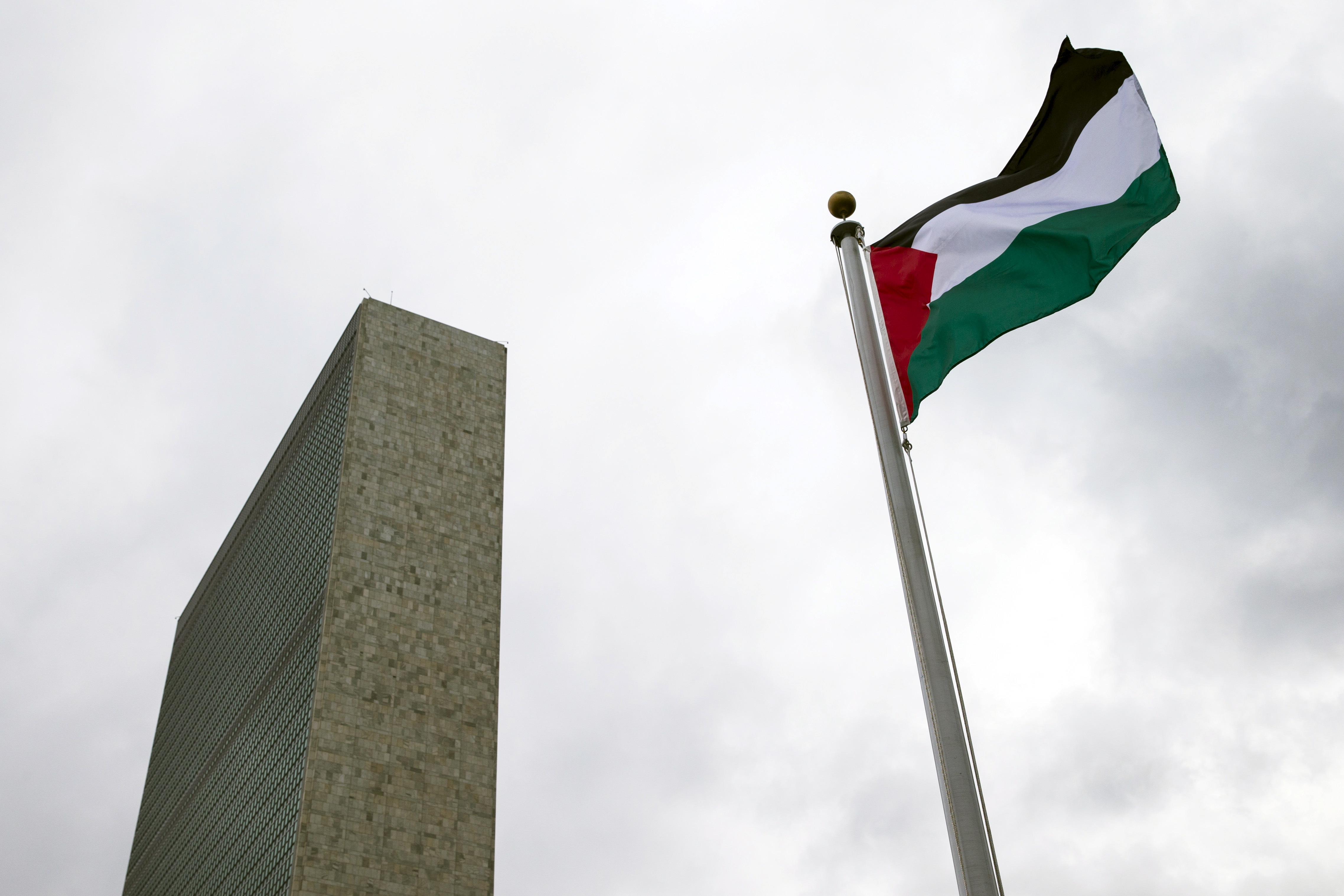 ثلاثة دول أوروبية تعلن عن الاعتراف بالدولة الفلسطينية رسميا