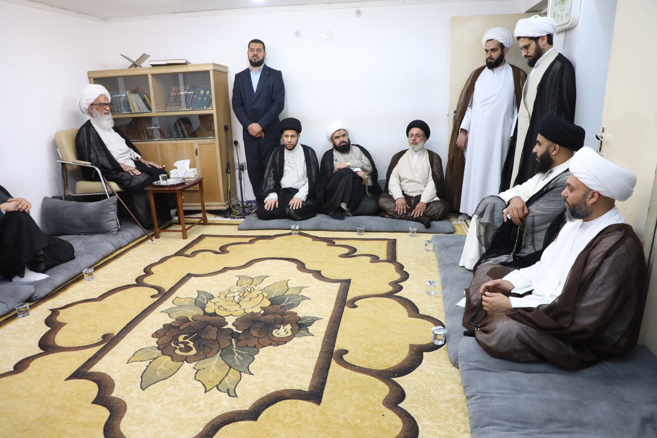 آية الله النجفي يستقبل وفود رابطة ‏المنبر ‏الحسيني وآخر من جمهورية باكستان الإسلامية‏