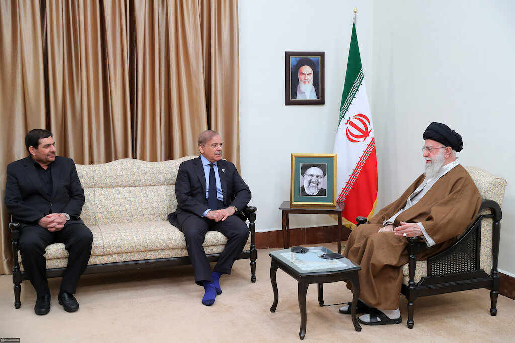 Iran views Pakistan as a brotherly country; Relationship with this country is very important for us