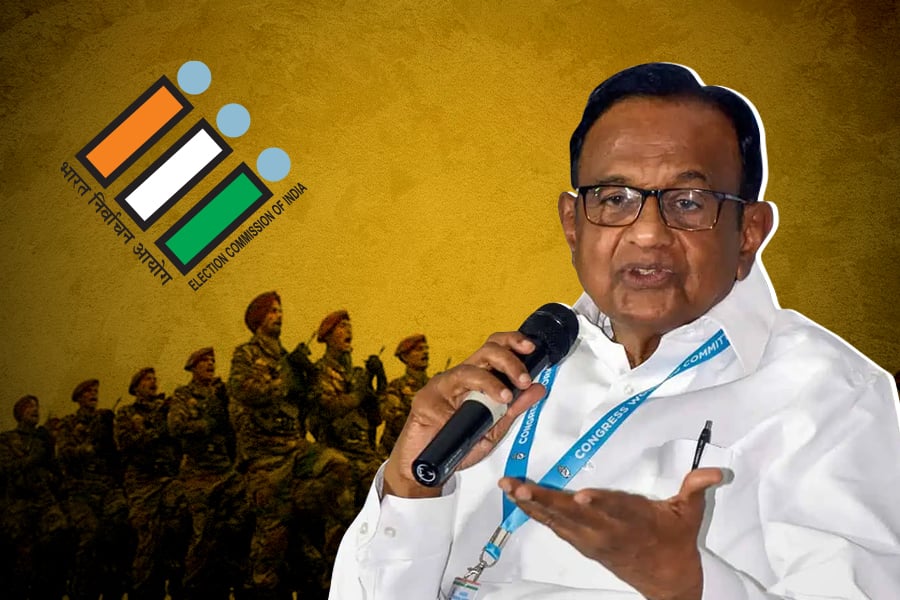 चुनाव आयोग का फरमान, अग्निवीर पर राजनीति मंज़ूर नहीं