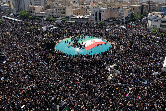 Massive funeral ceremonies for President a message to world in favor of Islamic Republic - Imam Khamenei