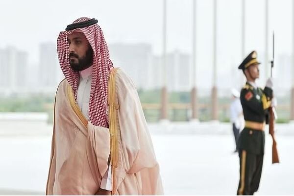 Si Saudian Korono Prince Bin Salman ay bumisita sa Iran