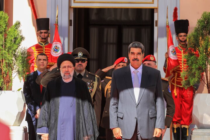 Venezuelan president attends memorial for martyr Raeisi in Caracas