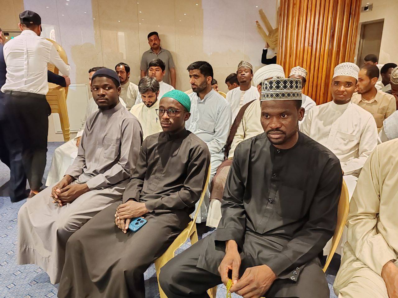 جاليات افريقية تحضر في الحفل الختامي للمشروع القرآني لطلبة العلوم الدينية بالنجف الأشرف