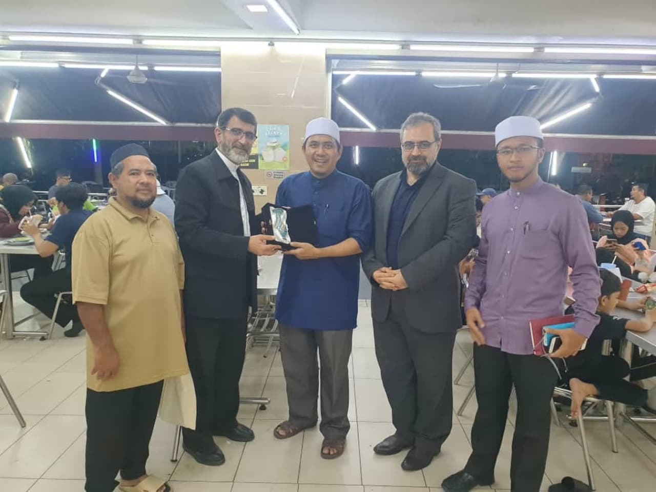 Gambar: Wakil Iran hadir di Pesta Buku Antarabangsa Kuala Lumpur