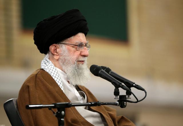 قائد الثورة الإسلامية:  التاريخ سيخلد ما يحدث في غزة