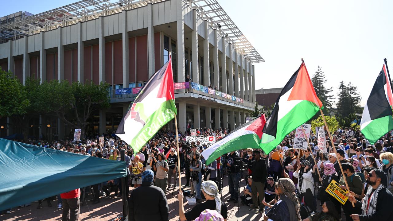 Demonstracije propalestinskih studenata na Univerzitetu Berkeley u Californiji (foto-izvještaj)