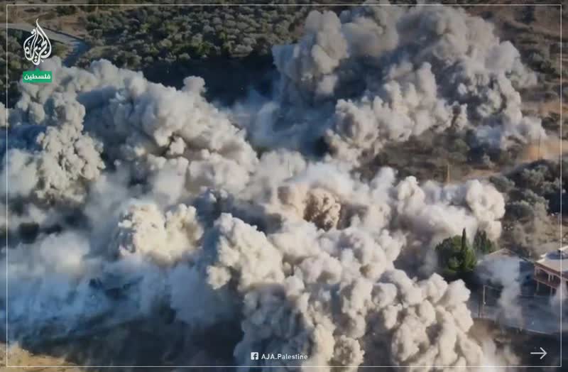 Bidiyon Da Hotunan Yadda Dabbobin Yahudawan Sahyoniya Suka Yi Bombin Din Masallatai Da Kauyuka A Kudancin Kasar Lebanon